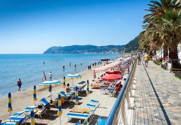 Family Villa, Birden Çok Yatak, 2 Banyolu, Bahçeli (Villa Monte Enrico - Pool And)