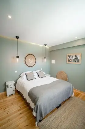 Tek Büyük Yataklı Oda, Dağ Manzaralı