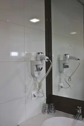 Tek Büyük veya İki Ayrı Yataklı Oda, Deniz Manzaralı