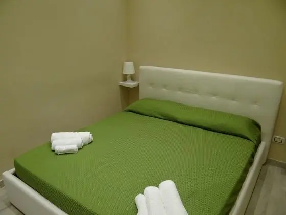 Basic Büyük Yataklı Tek Kişilik Oda