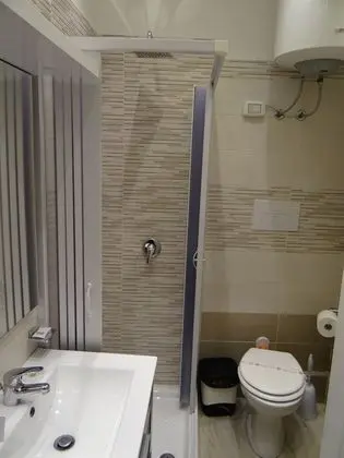 Basic Büyük Yataklı Tek Kişilik Oda