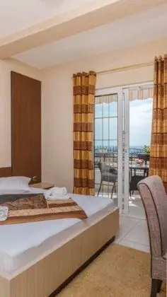 Tek Büyük Yataklı Oda, Balkon, Deniz Manzaralı