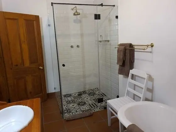 Luxury Tek Büyük Yataklı Oda, 1 En Büyük (King) Boy Yatak (2)