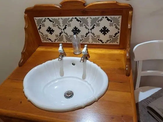 Luxury Tek Büyük Yataklı Oda (3)