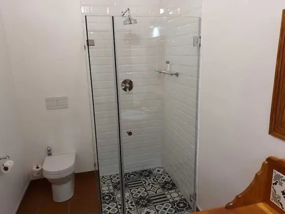 Luxury Tek Büyük Yataklı Oda (3)