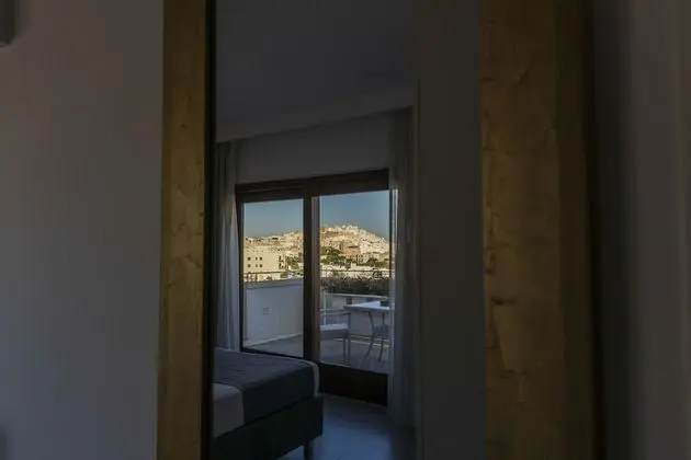 Superior Tek Büyük Yataklı Oda, Balkon, Şehir Manzaralı