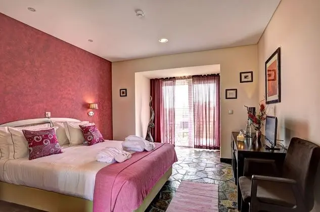 Tek Büyük Yataklı Oda