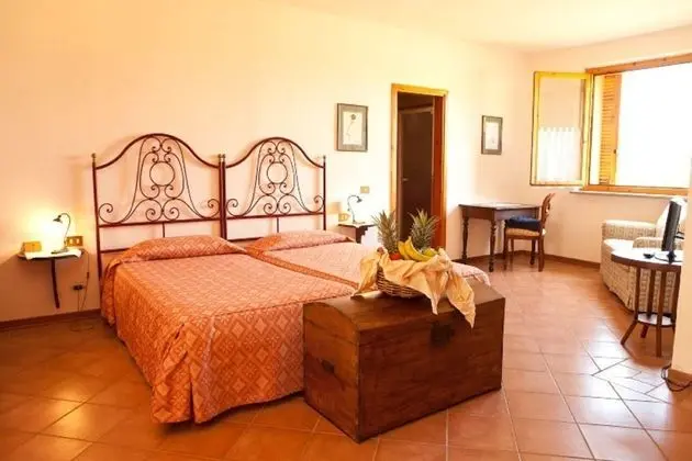 Standard Tek Büyük veya İki Ayrı Yataklı Oda