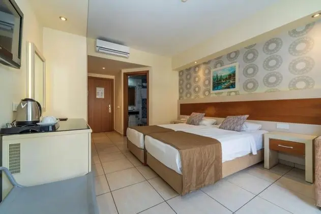 https://images.odamax.com/img/1024x768/odamax/image/upload/Montebello_Resort_Hotel_20231215161602_4.jpg