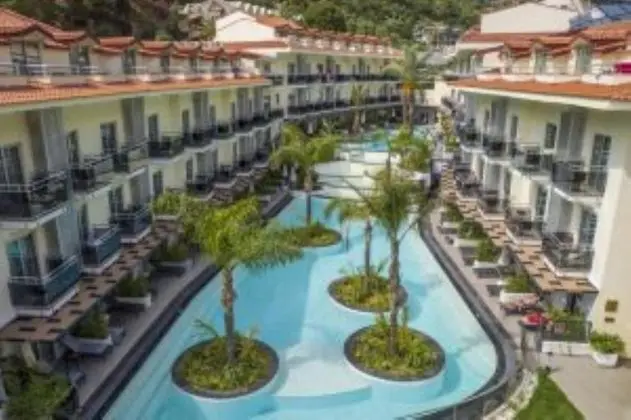 https://images.odamax.com/img/1024x768/odamax/image/upload/Montebello_Resort_Hotel_20231215162757_0.jpg