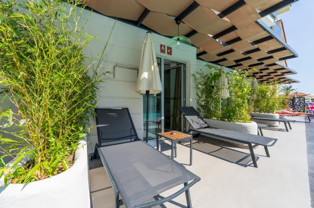 https://images.odamax.com/img/1024x768/odamax/image/upload/Montebello_Resort_Hotel_202605171613204_3.PNG