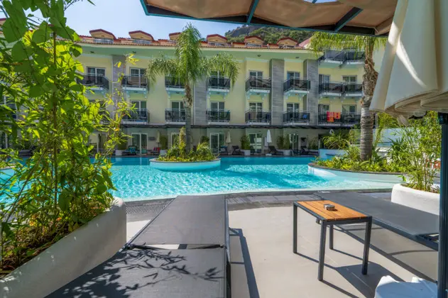 https://images.odamax.com/img/1024x768/odamax/image/upload/Montebello_Resort_Hotel_202605171613206_4.PNG