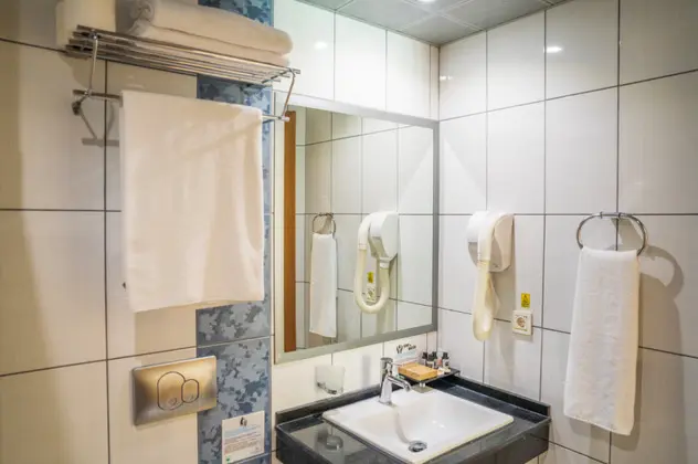 https://images.odamax.com/img/1024x768/odamax/image/upload/Montebello_Resort_Hotel_202605171613209_5.PNG