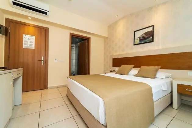 https://images.etstur.com/files/images/hotelImages/TR/51358/l/Montebello-Resort-Hotel-Oda-387038.jpg