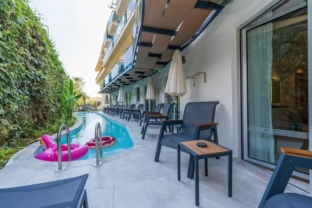 https://images.etstur.com/files/images/hotelImages/TR/51358/l/Montebello-Resort-Hotel-Oda-387054.jpg