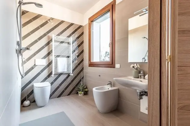 Standard Tek Büyük veya İki Ayrı Yataklı Oda, Havuz Manzaralı (Ferrara)