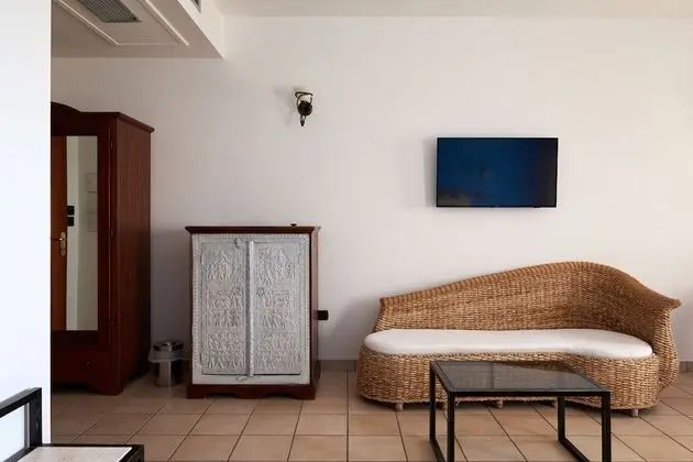 Tek Büyük Yataklı Oda, Balkon, Deniz Manzaralı