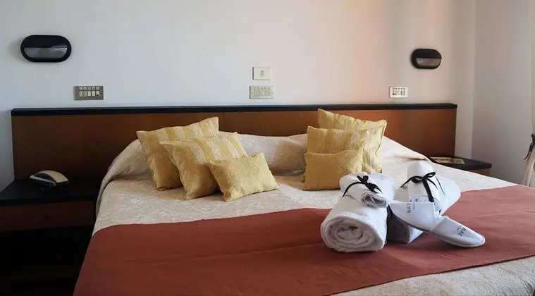 Standard Tek Büyük veya İki Ayrı Yataklı Oda