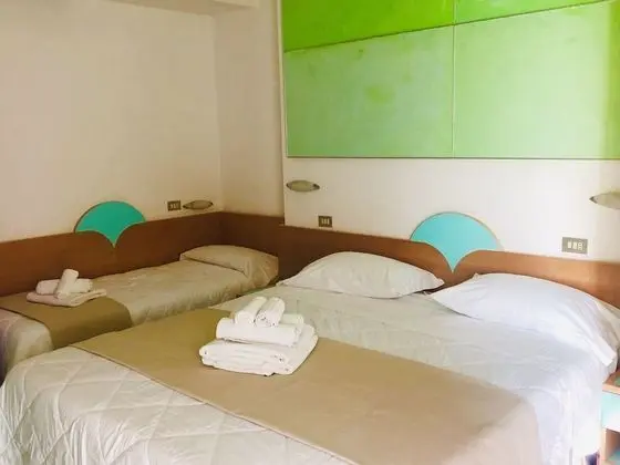 Standard Üç Kişilik Oda