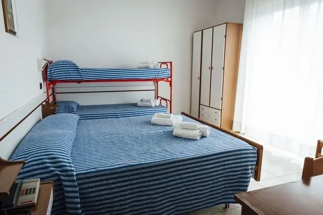Dört Kişilik Oda