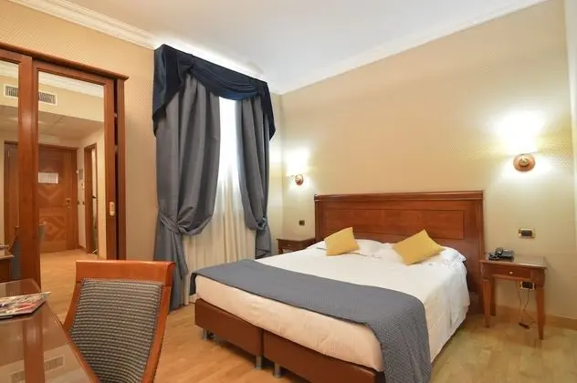 Superior Tek Büyük veya İki Ayrı Yataklı Oda (vasca idromassaggio)