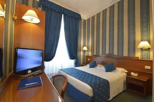 Superior Tek Büyük veya İki Ayrı Yataklı Oda (vasca idromassaggio)