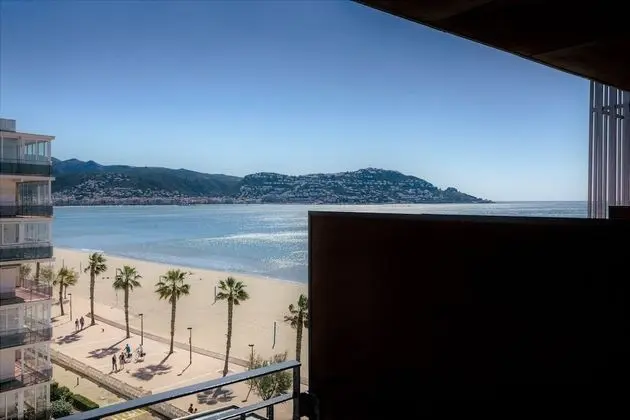 Family Oda (2 adults + 1 child Spa access)