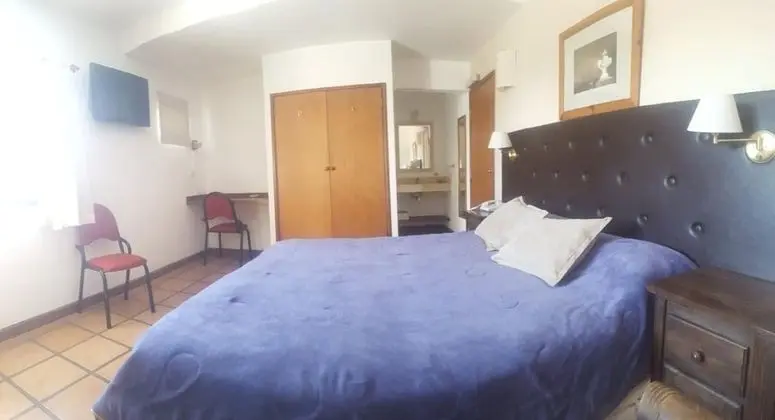 Standard Tek Büyük Yataklı Oda