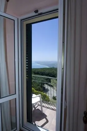 Standard Tek Büyük Yataklı Oda, Bahçe Manzaralı