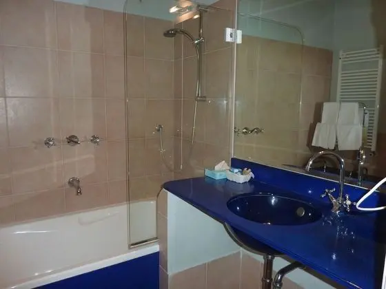 Standard Tek Büyük Yataklı Oda, Bahçe Manzaralı