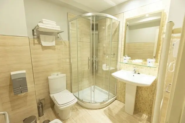 Tek Büyük Yataklı Oda