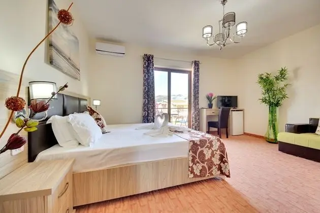 Dört Kişilik Oda, Balkon