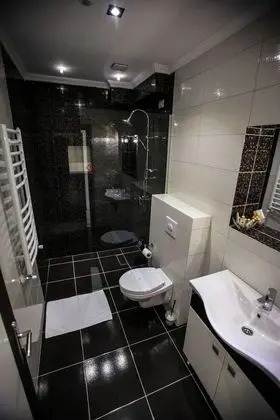 Dört Kişilik Oda, Balkon