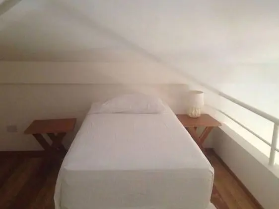 Üç Kişilik Oda