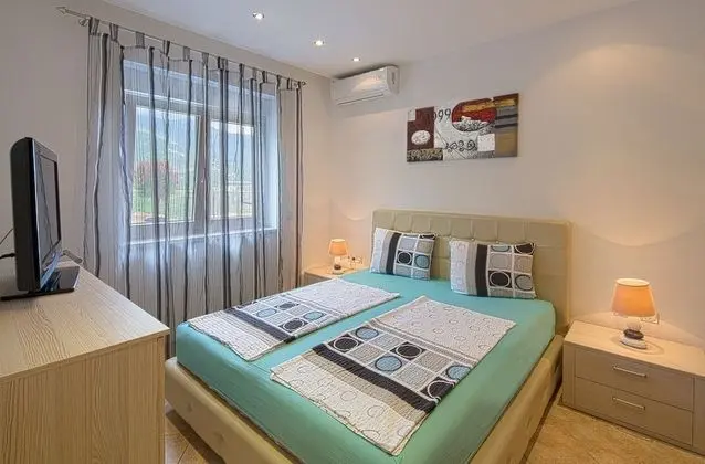 Superior Tek Büyük Yataklı Oda, 2 Yatak Odası, Sauna, Deniz Manzaralı