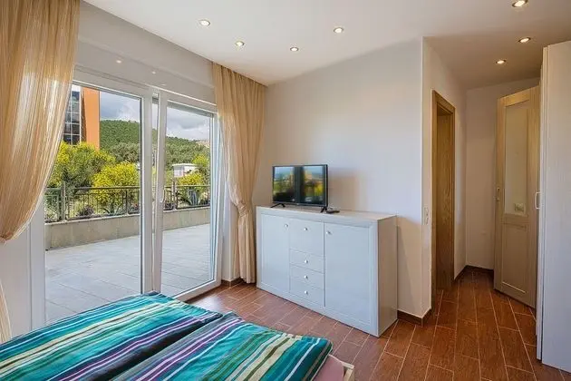 Superior Tek Büyük Yataklı Oda, 2 Yatak Odası, Sauna, Deniz Manzaralı