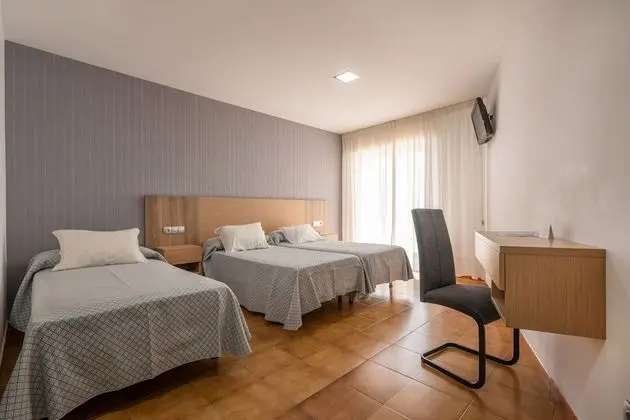 G - Habitación Familiar (2 adultos y 2 niños hasta 16 años)