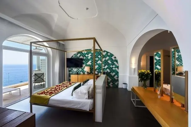 Executive Süit (Sauna and indoor Bathtub)