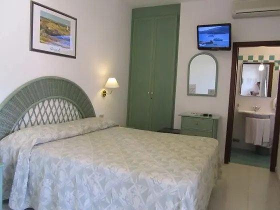 Comfort Tek Büyük Yataklı Oda