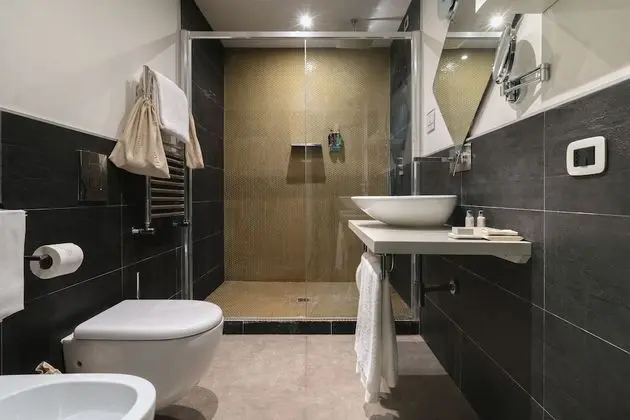 Deluxe Tek Büyük Yataklı Oda, Sıcak Su Küveti