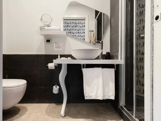 Tek Büyük Yataklı Oda (Sauna)