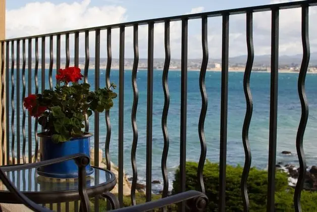 Oda, 1 En Büyük (King) Boy Yatak ve Çekyat, Balkon, Liman Manzaralı (Ocean)