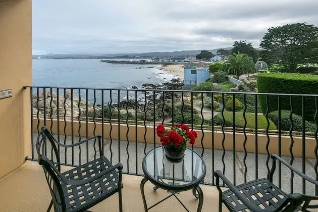Oda, 1 En Büyük (King) Boy Yatak ve Çekyat, Balkon, Liman Manzaralı (Ocean)