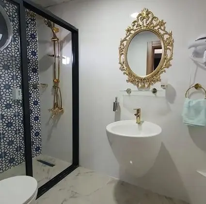 Suite,Şehir Manzaralı,Duşa Kabinli