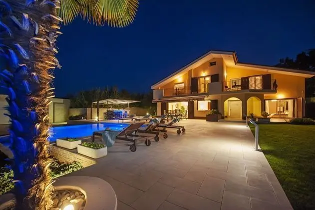 Villa, Sigara İçilebilir