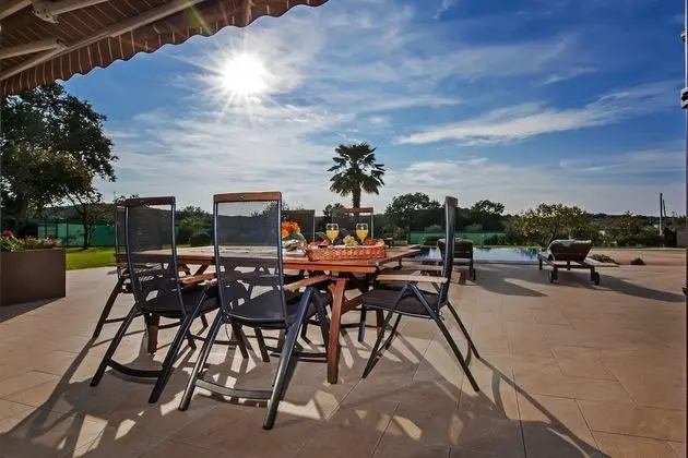 Villa, Sigara İçilebilir