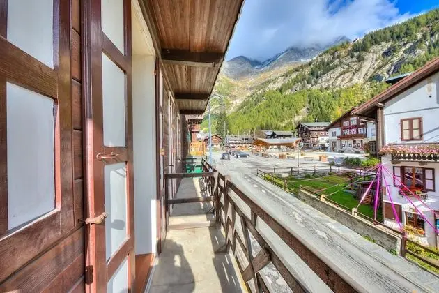 Family Apart Daire, Birden Çok Yatak (Monterosa Cozy Apartment 200mt From)