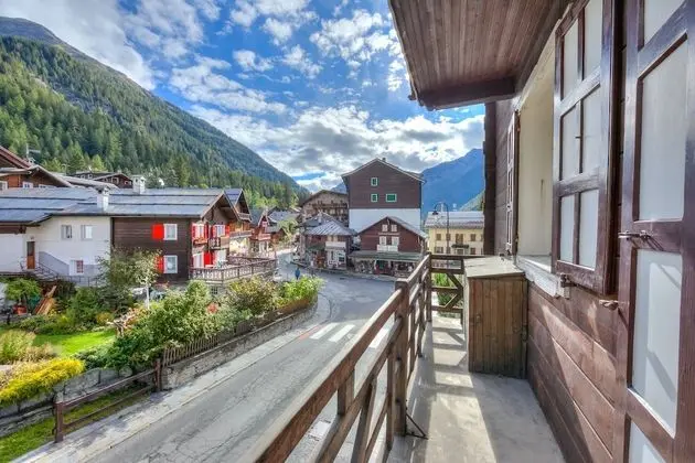 Family Apart Daire, Birden Çok Yatak (Monterosa Cozy Apartment 200mt From)