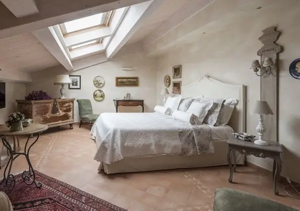 Luxury Tek Büyük Yataklı Oda, Ortak Banyo