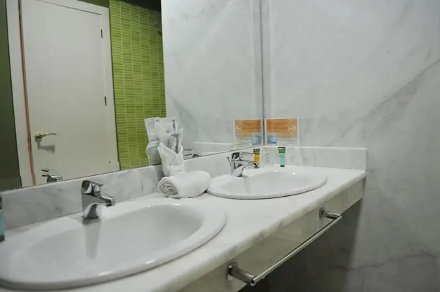 Tek Büyük Yataklı Oda (Interior)